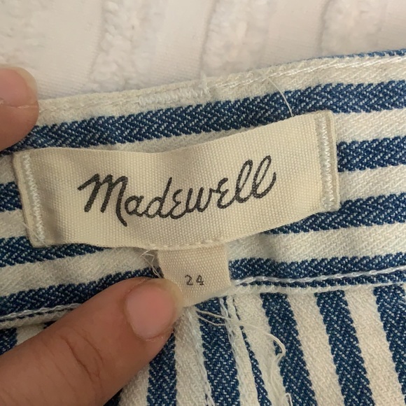 Madewell jeans. Blue pinstripe. Size 24 - Picture 4 of 4